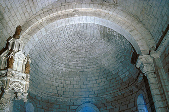 Église de Chambonas : Cul de four de l'abside