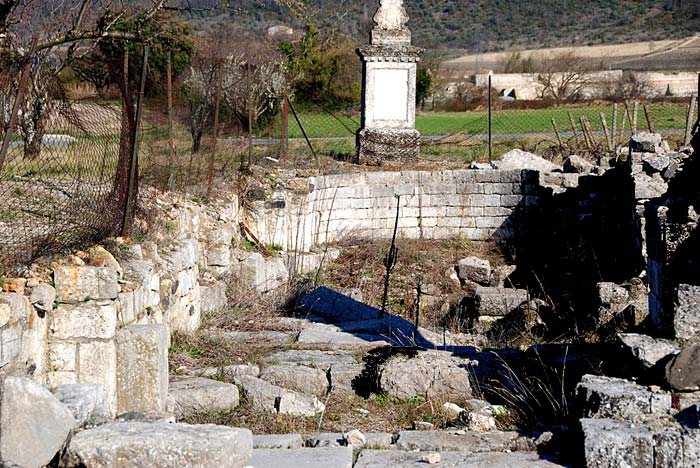 Saint-Pierre vestiges de l'�glise romane