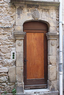 Porte de l'ancien hôpital Saint-Antoine