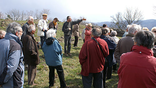 M. Boulon, maire de Jaunac, présente le site de Brion.