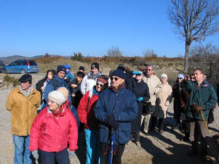 Le groupe de la Sauvegarde visitant l'oppidum de Jastres