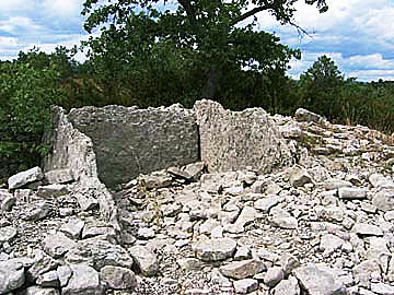 dolmen