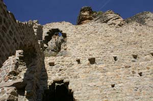 Château de Rochebonne - Vestiges des bâtiments de la partie occidentale