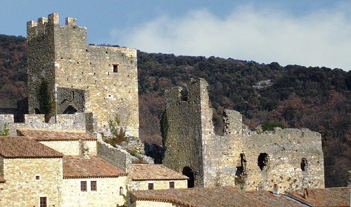 édifice des Pénitents blancs et donjon