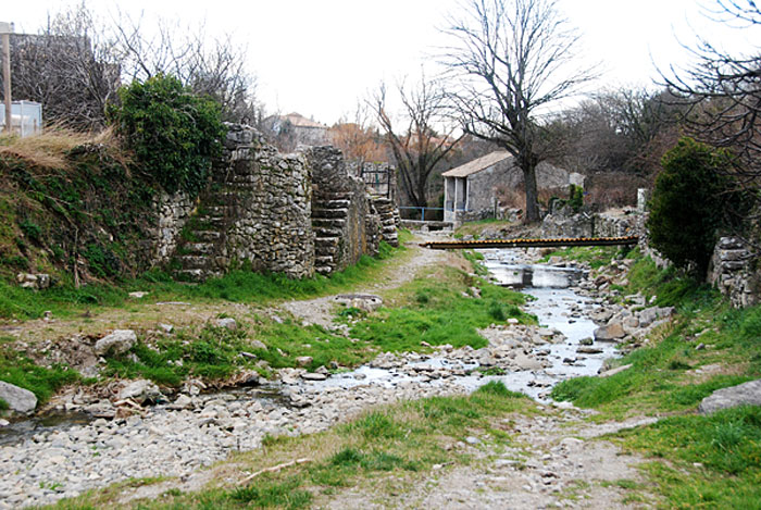 Saint-Remèze - Le ruisseau