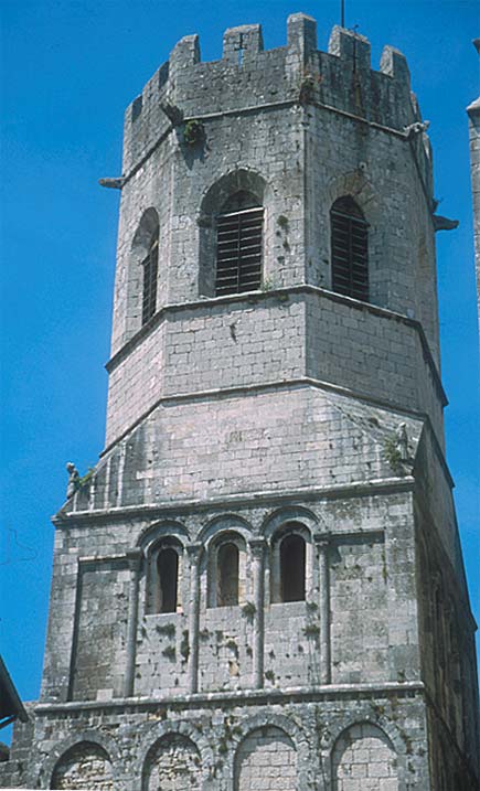 Viviers : La tour porte Saint-Michel