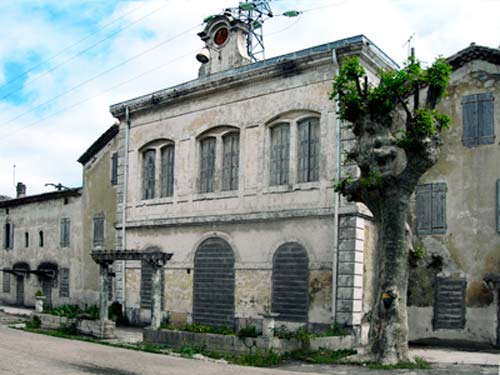 Viviers : la cité Blanche - le cercle Saint-Léon